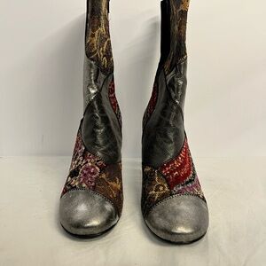 Baci Women's Artistic Ankle Boots - Silver and Multicolor Size 11